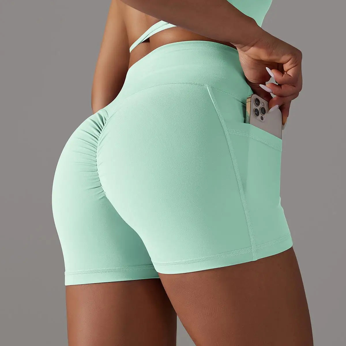 Custom Nude V Waist Women Sports Pants Elastic Fitness Shorts Peach Hip Scruch Butt Soft Pocket Quick Dry Yoga Shorts for Women
