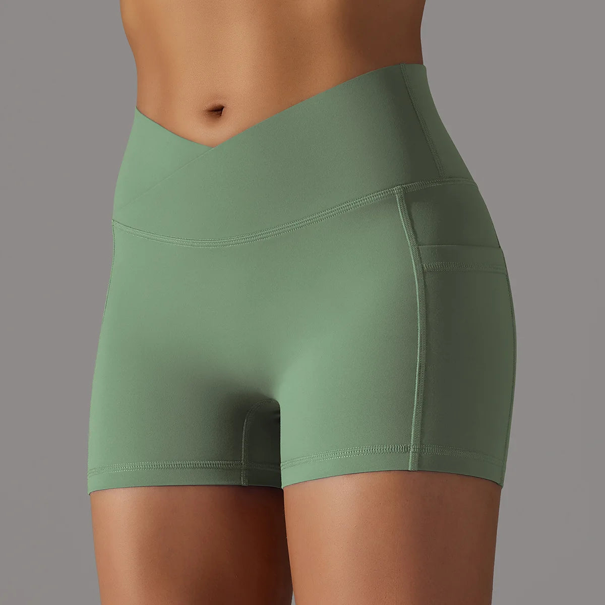 Custom Nude V Waist Women Sports Pants Elastic Fitness Shorts Peach Hip Scruch Butt Soft Pocket Quick Dry Yoga Shorts for Women