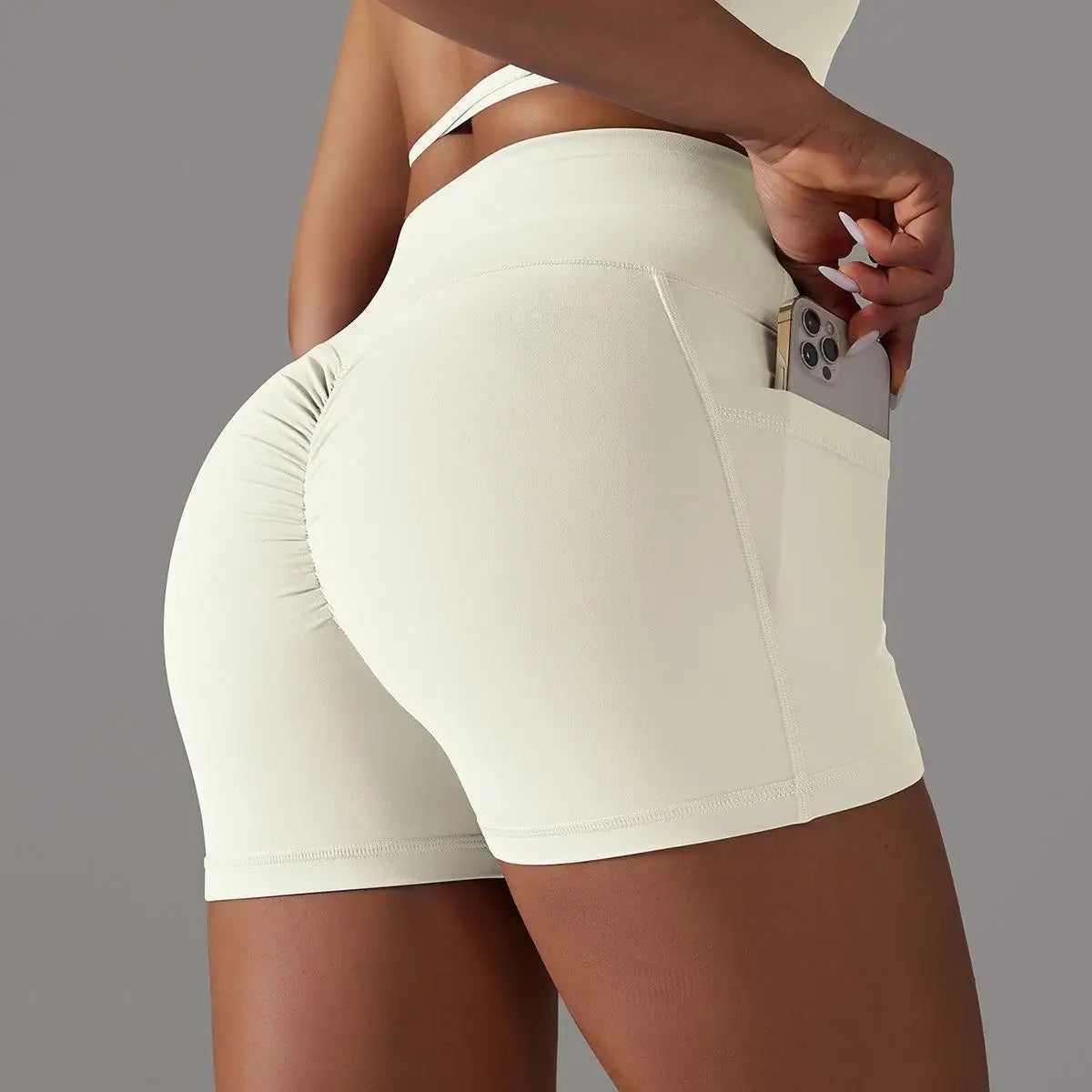 Custom Nude V Waist Women Sports Pants Elastic Fitness Shorts Peach Hip Scruch Butt Soft Pocket Quick Dry Yoga Shorts for Women